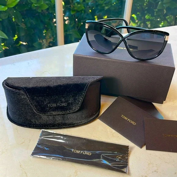 TOM FORD SUNGLASSES - Picture 2 of 10